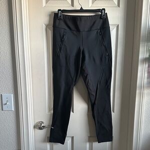 Athleta Stylish Black Leggings with Zipper Pockets